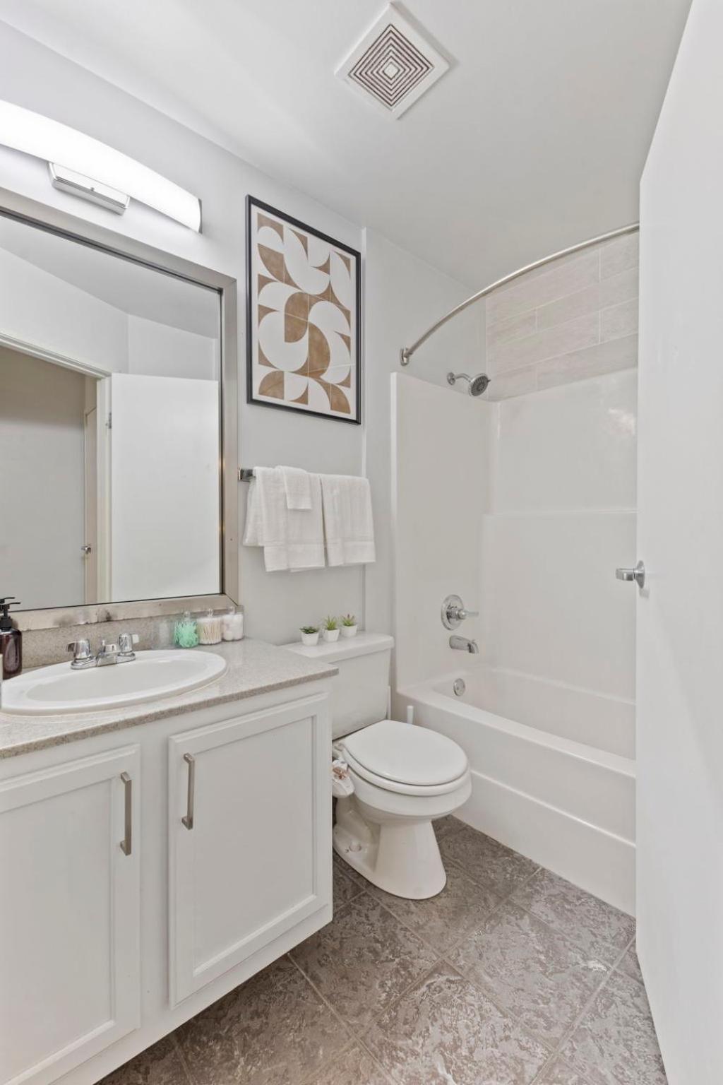 Indy City Loft - Convention Center - Sleeps 7 - Stadium Access インディアナポリス エクステリア 写真