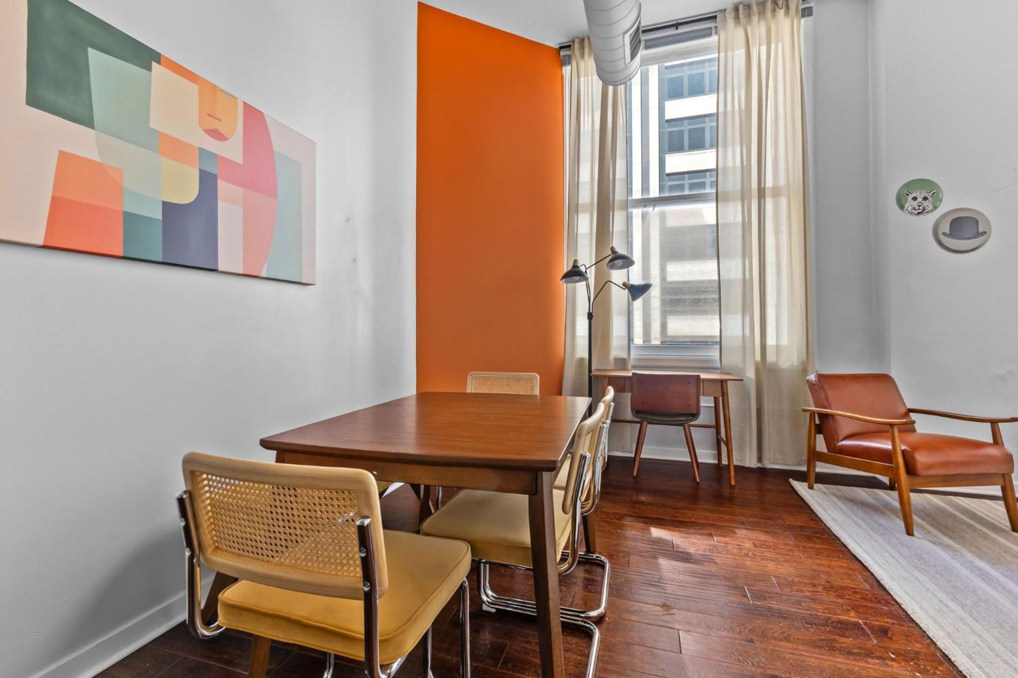 Indy City Loft - Convention Center - Sleeps 7 - Stadium Access インディアナポリス エクステリア 写真