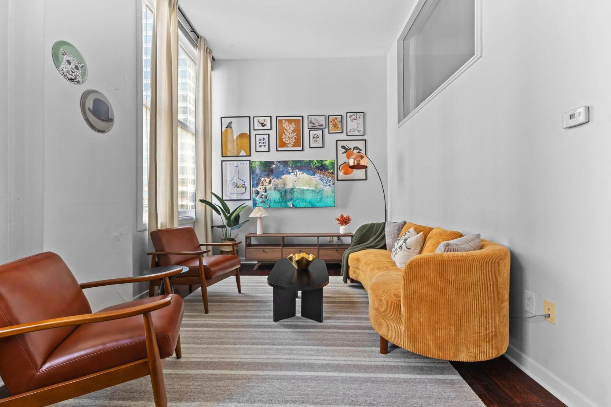 Indy City Loft - Convention Center - Sleeps 7 - Stadium Access インディアナポリス エクステリア 写真